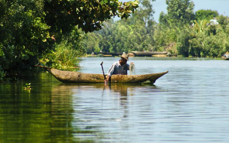 AU FIL DE l’EAU